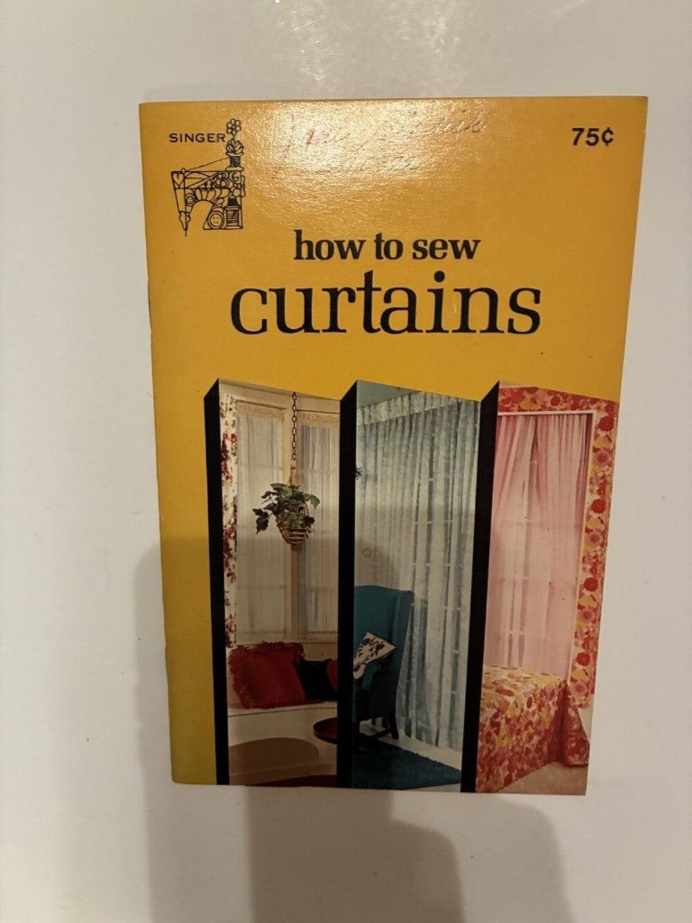 Vintage Singer How To Sew Curtains Booklet 1974 Paperback Craft Guide Home Decor